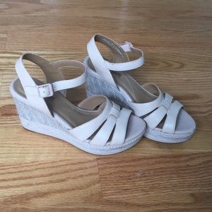 Clarks nude wedge sandal comfort